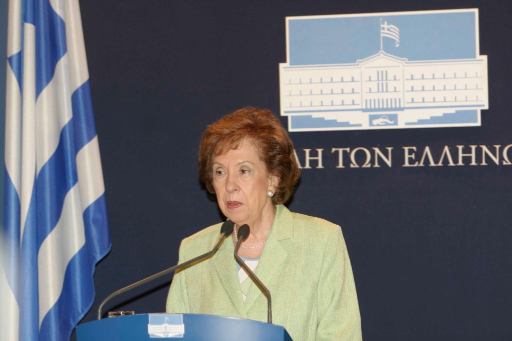 Άννα Ψαρούδα  Μπενάκη: Ποια ήταν η πρώτη γυναίκα Πρόεδρος της Βουλής
