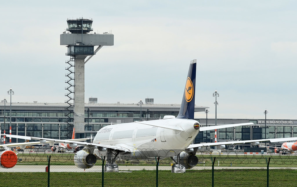 Βερολίνο: Απεργία στο αεροδρόμιο  Δεν πραγματοποιείται καμία πτήση