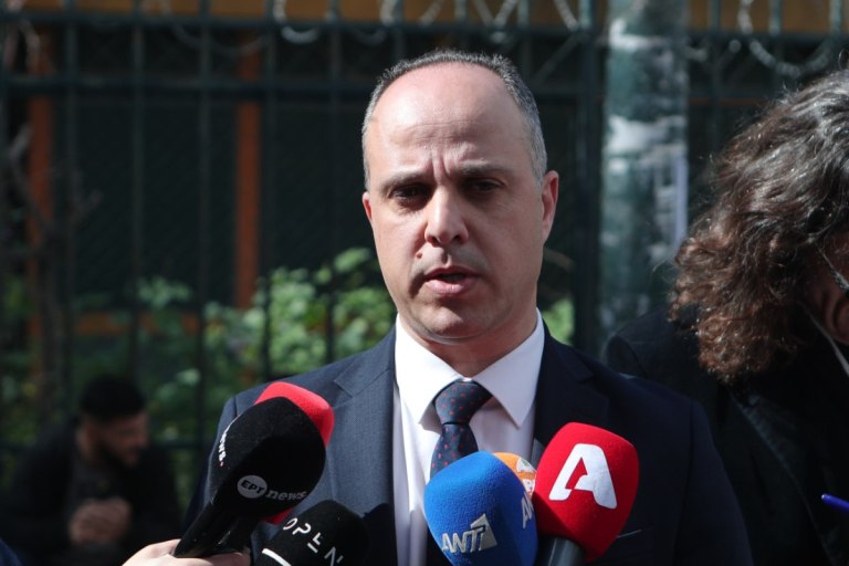 Υποκλοπές: Αδυναμία των θεσμών να κάνουν την δουλειά τους  Τι λέει ο δικηγόρος των θυμάτων των παρακολουθήσεων