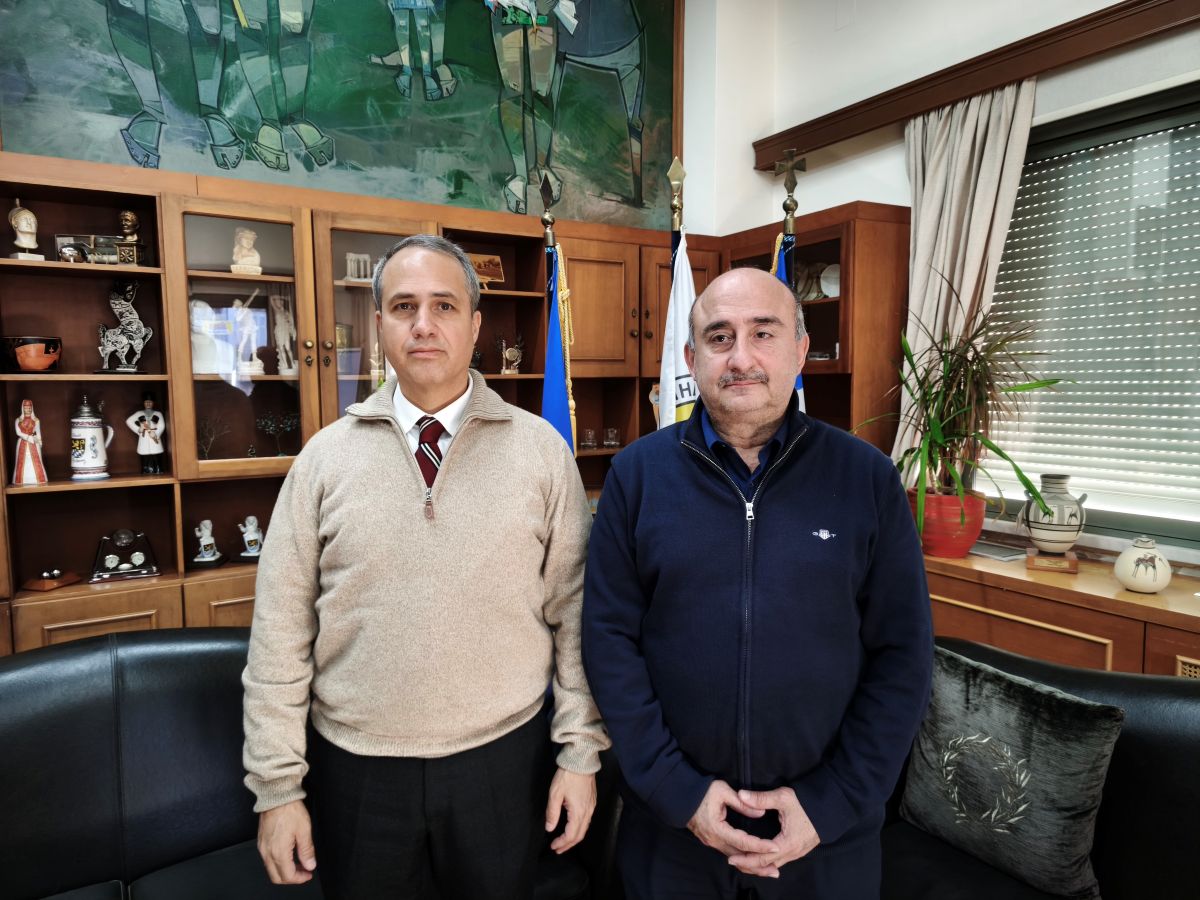 Στο Δημαρχείο Τρικάλων ο