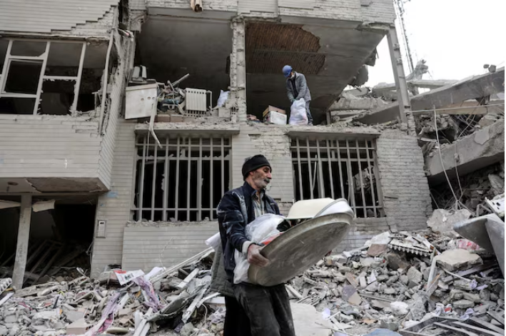 Ιράν: Οι 2 στους 3 Αμερικανούς θέλουν να τελειώσει σύντομα ο πόλεμος