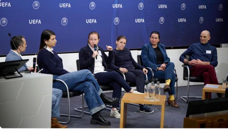 Η UEFA θέλει περισσότερες από 18.524 γυναίκες διαιτητές