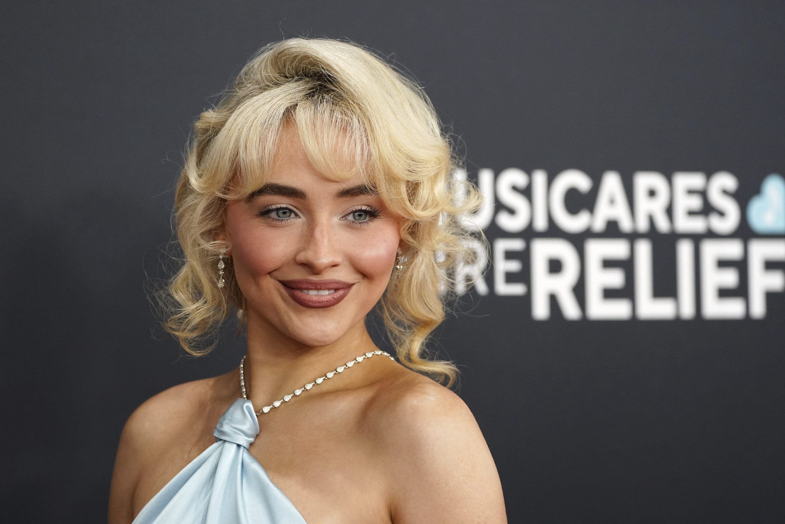 Η Σαμπρίνα Κάρπεντερ