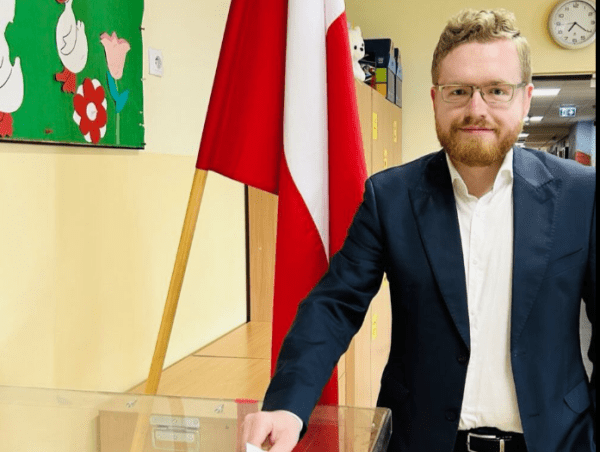 Ρωσία: Xάκερ στοχεύουν