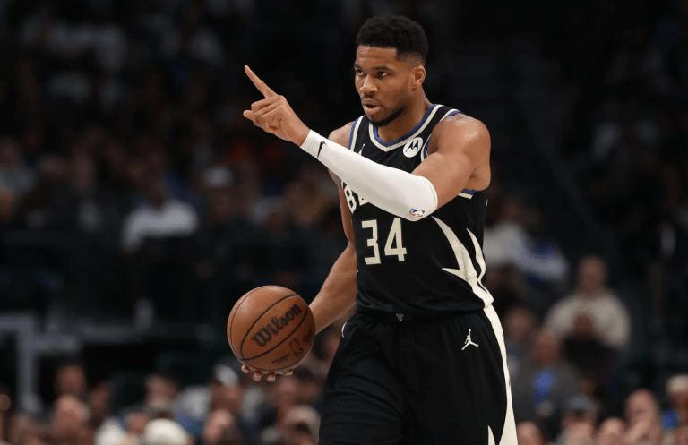 Μπακς Πίστονς 113-109: