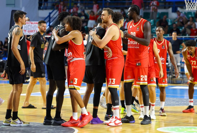 Πρεμιέρα κόντρα στην