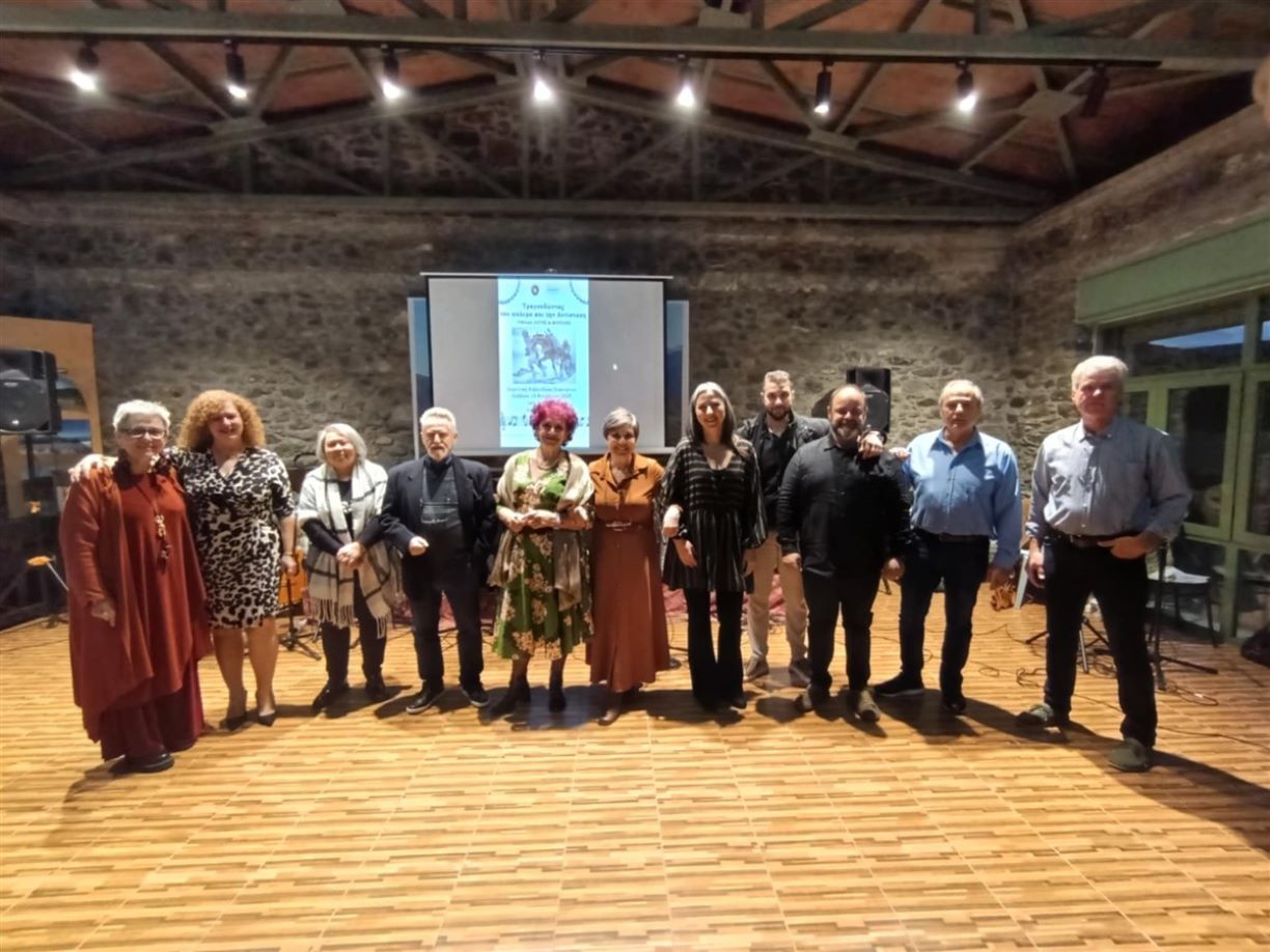 Λάρισα : Τραγουδώντας τον