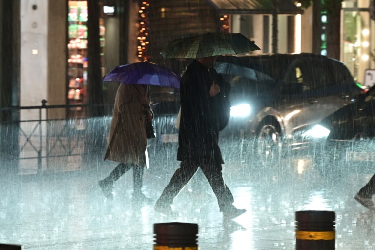 Κακοκαιρία Byron: Σαρώνει τη