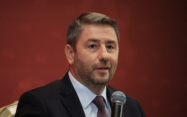 Βίντεο Ν. Ανδρουλάκη στο TikTok: "Στο Ευρωπαϊκό Κοινοβούλιο. Έτσι, για την αλήθεια. Και για την αλλαγή"