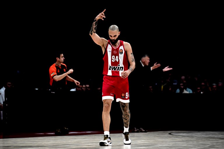 Ο άλλος δρόμος του Ολυμπιακού