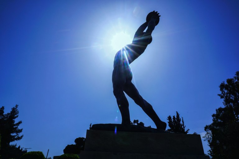 Καιρός: Ανοιξιάτικο το σκηνικό το Σάββατο  Επιδείνωση με βροχές και καταιγίδες από την Τρίτη