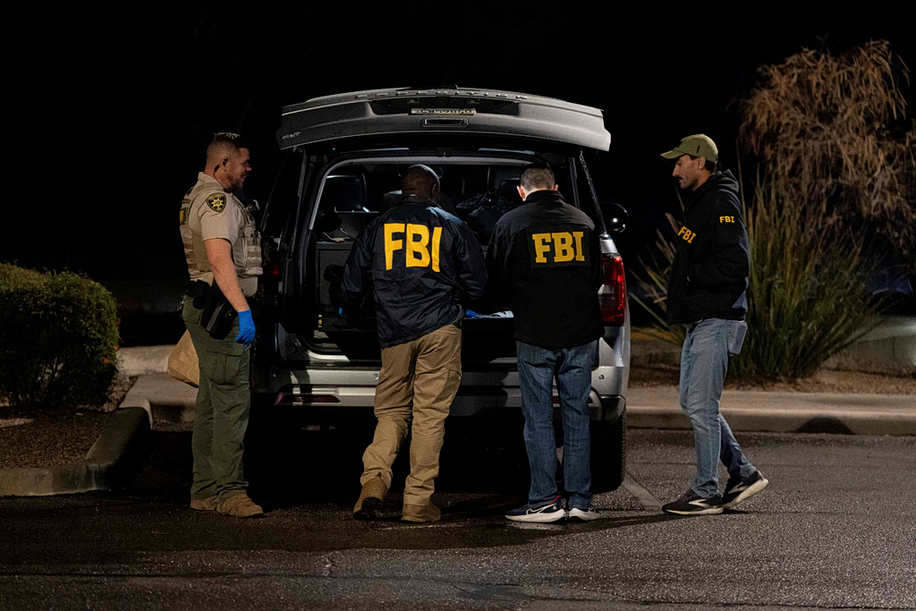 Τέξας: Συγκλονιστικό βίντεο από την ανταλλαγή πυρών με τον 53χρονο που φορούσε μπλούζα του Ιράν  Τρεις νεκροί, 16 τραυματίες