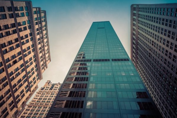 Τεχνητή νοημοσύνη: Οι εταιρείες προσλαμβάνουν προσωπικό και χρειάζονται γραφεία