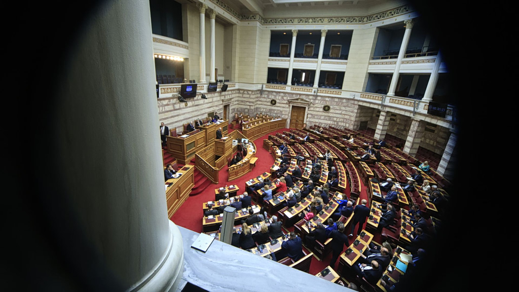Βουλή: Ψηφίζεται σήμερα η επιστολική ψήφος των αποδήμων  Στόχος η ευρεία πολιτική συναίνεση