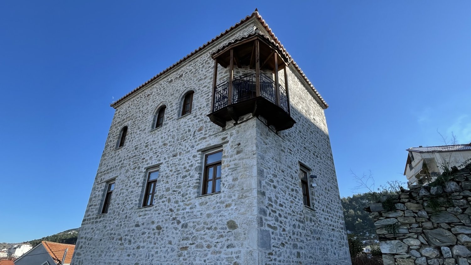 Φάρσαλα: Έκθεση