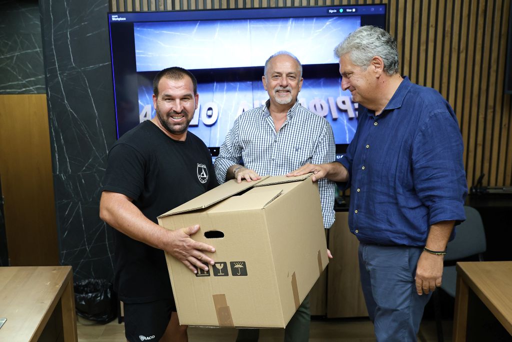 Δωρεά Η/Υ από την