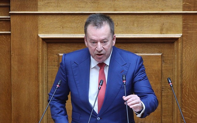 Β. Κόκκαλης: Νέο Βατερλό με