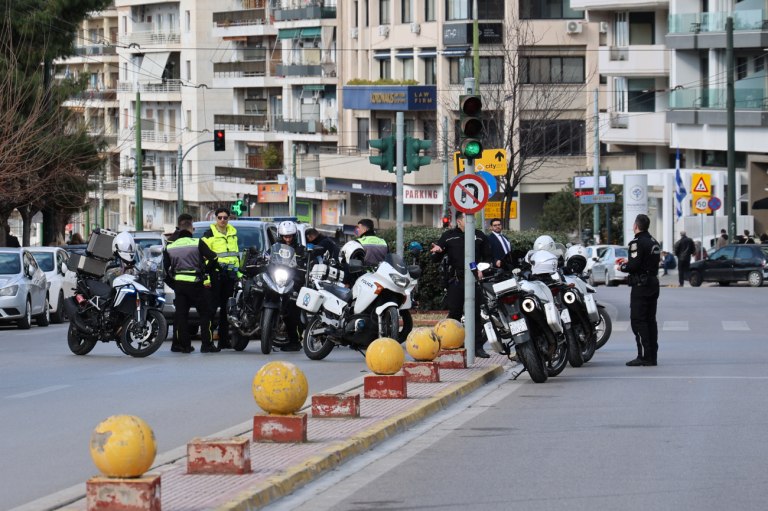 Στον ανακριτή οι τρεις