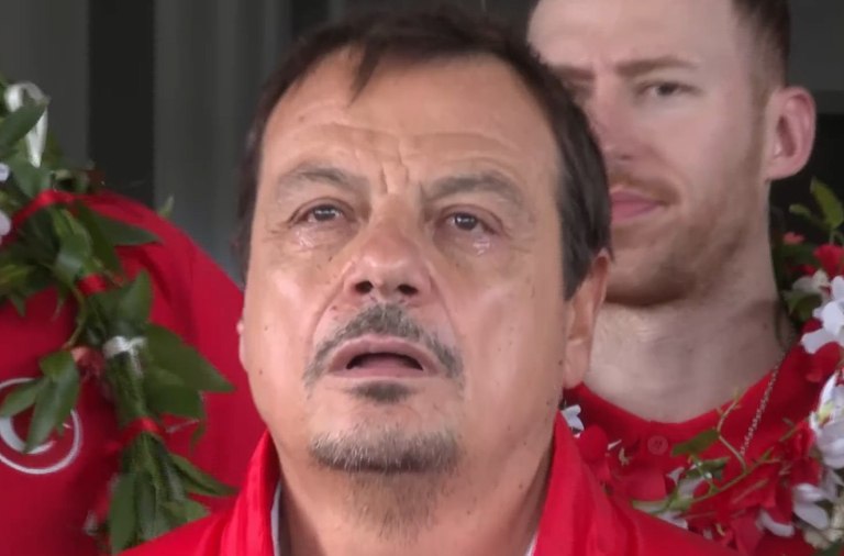 Ο Αταμάν και τα δάκρυά του