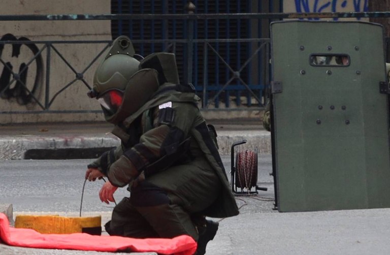 Χαλάνδρι: Το ύποπτο αντικείμενο στο ρωσικό προξενείο επρόκειτο για φαγητό