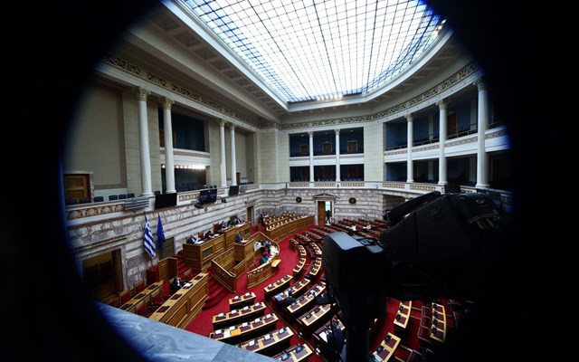 Η Ν.Δ δίνει μάχη, Το ΠΑΣΟΚ