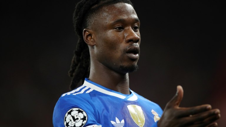 Ο Καμαβινγκά θέλει να φύγει