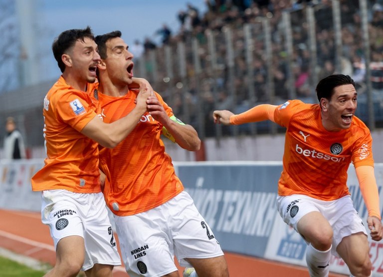 Λεβαδειακός  ΟΦΗ 0-1: Στον τελικό του Κυπέλλου οι Κρητικοί των 10 παικτών!