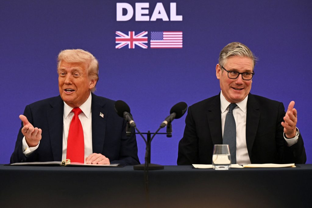 Νέα επίθεση Τραμπ κατά Στάρμερ: Δεν χρειαζόμαστε ανθρώπους που μπαίνουν σε πολέμους που έχουμε ήδη κερδίσει