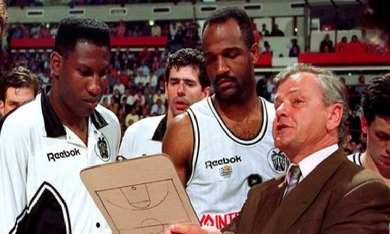 ΠΑΟΚ για Ίβκοβιτς: Τιμούμε