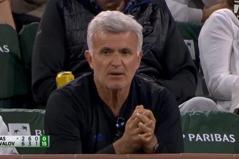 Δεν ξέρεις τη δουλειά σου, αύριο θα σε αναφέρω  Η ένταση που είχε ο Απόστολος Τσιτσιπάς με τον διαιτητή (vid)