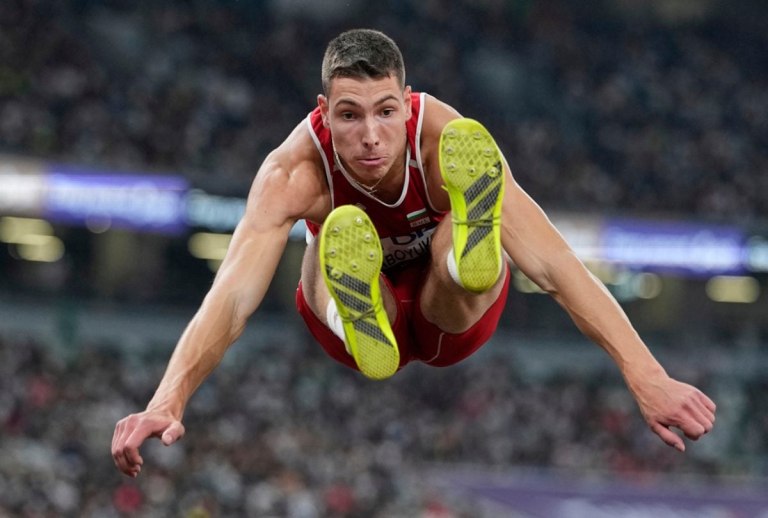 Μποζιντάρ Σαραμπογιούκοφ: Ο 21χρονος Βούλγαρος που διεκδικεί μετάλλιο στο μήκος από τον Τεντόγλου (vids)