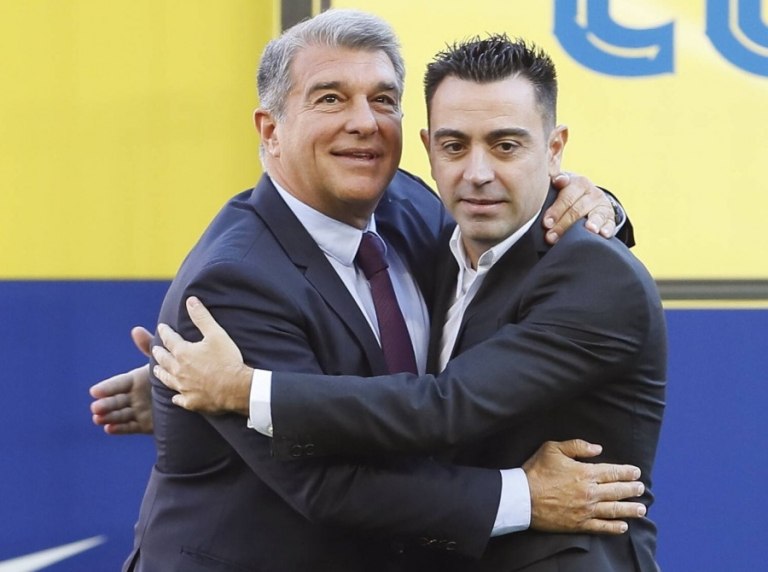 Καρφιά ανάμεσα σε Λαπόρτα και Τσάβι ενόψει των εκλογών στη Μπαρτσελόνα