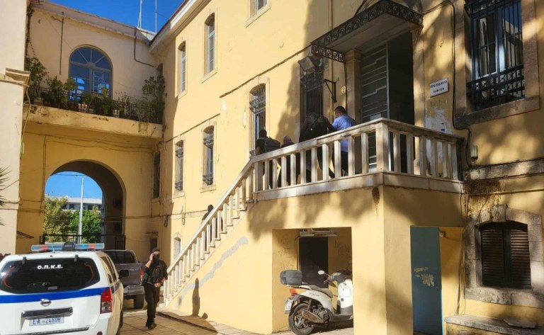 Κρητική μαφία: Προθεσμία να