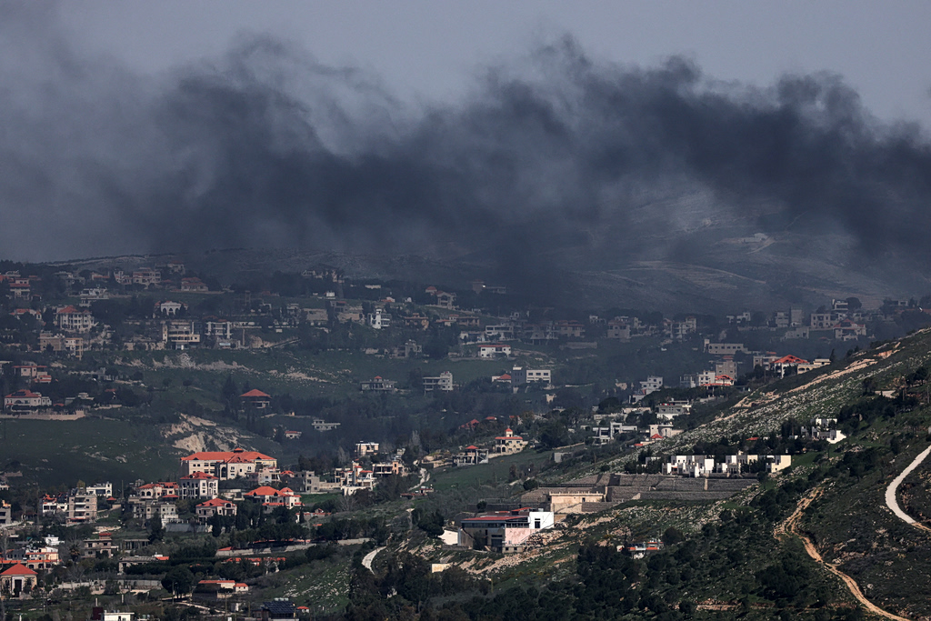 Κλιμάκωση στη Μέση Ανατολή: Πυραυλικά πλήγματα σε ενεργειακές εγκαταστάσεις, απειλές και διπλωματικός πυρετός
