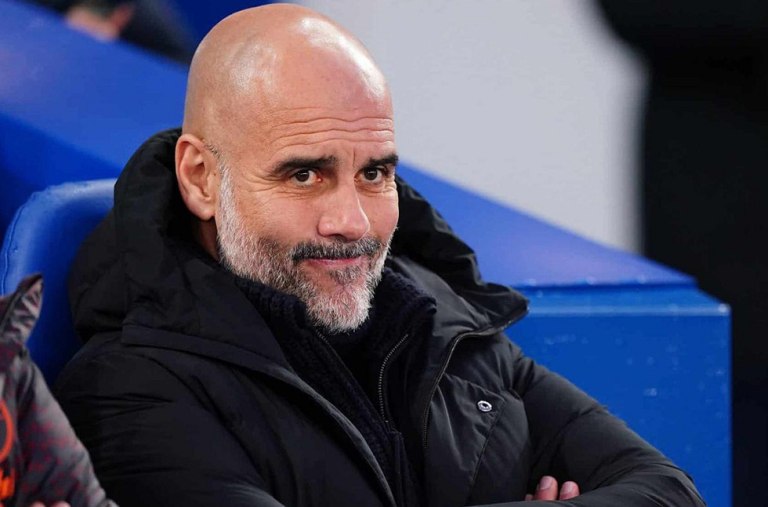 Δεν υπάρχει ο Γκουαρντιόλα: Εμφανίστηκε ξανά με γραντζουνιές στο κεφάλι (pics)