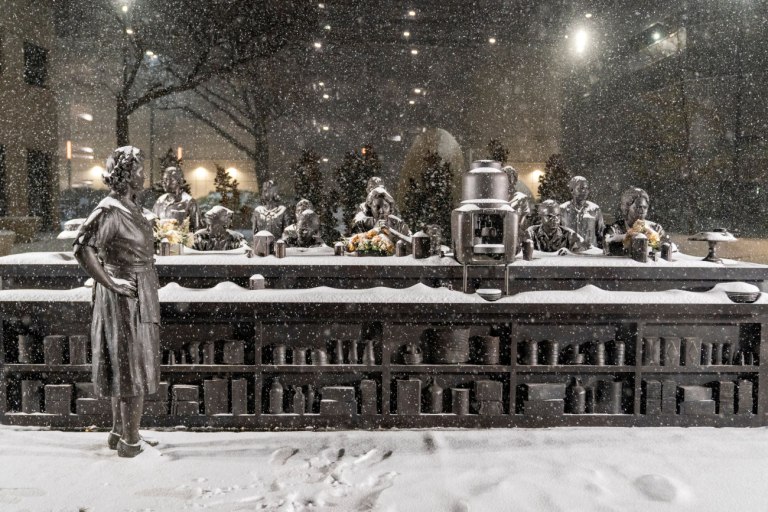 ΗΠΑ: 12 πολιτείες σε