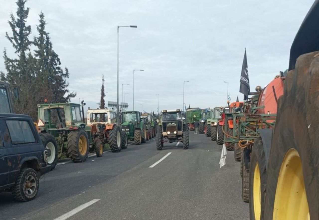 Νίκαια Λάρισας: Κλείνουν