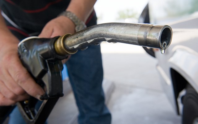 Ποιοι και πώς θα λάβουν επιδότηση στα καύσιμα