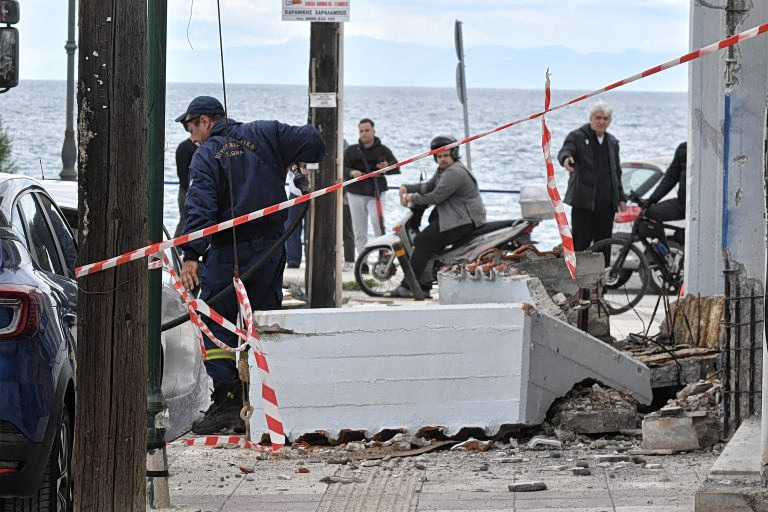 Κόρινθος: Μία σύλληψη για τον θάνατο της 43χρονης που καταπλακώθηκε από μπαλκόνι  Αναζητείται η ιδιοκτήτρια του κτιρίου