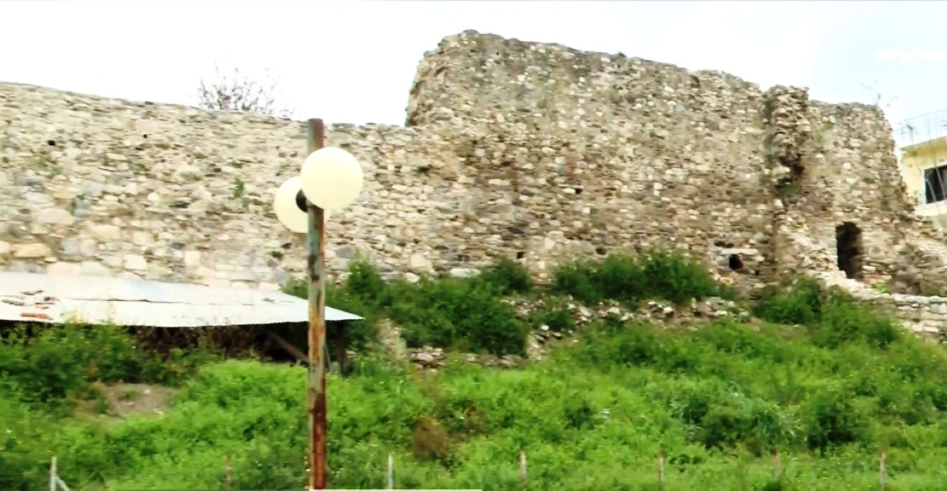 Στο κάστρο των ΠαλαιώνΒόλου