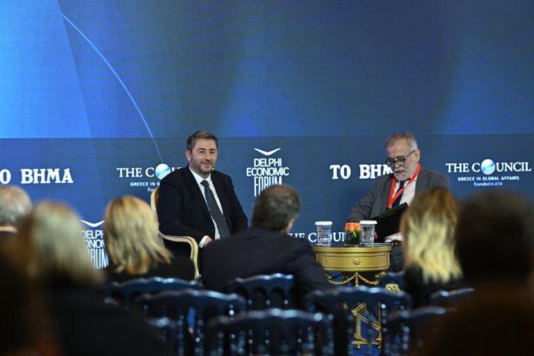 Ανδρουλάκης: Αλαζονεία της