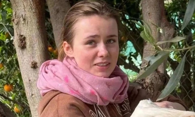 Αρνήθηκε να δει τον πατέρα της η Λόρα  Οι επόμενες κινήσεις των γερμανικών Αρχών