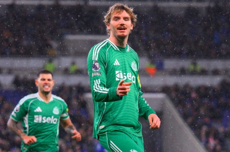 Έβερτον Νιούκαστλ 1-4: Πάρτι