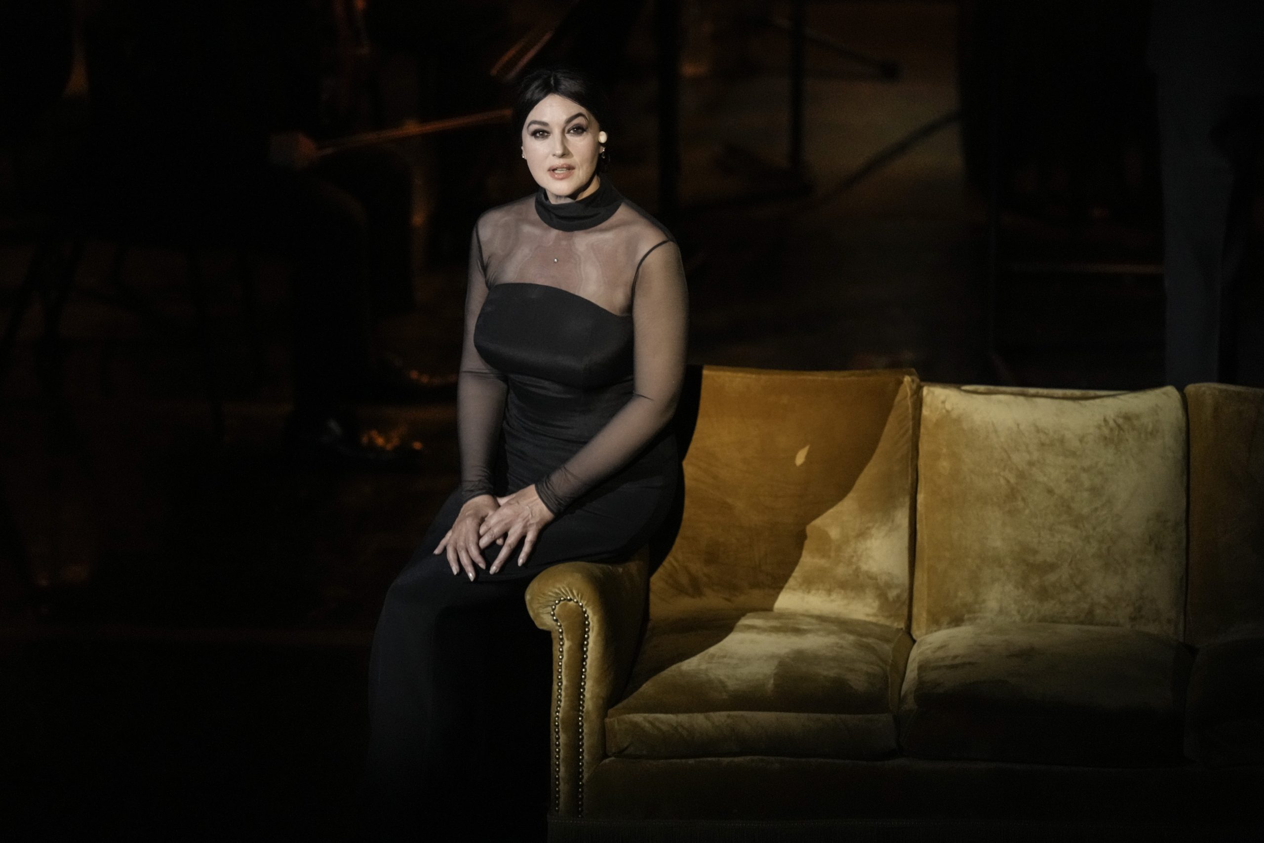 Αναβάλλεται η σημερινή