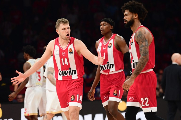 Μεγάλη μάχη στο ΣΕΦ: Ο