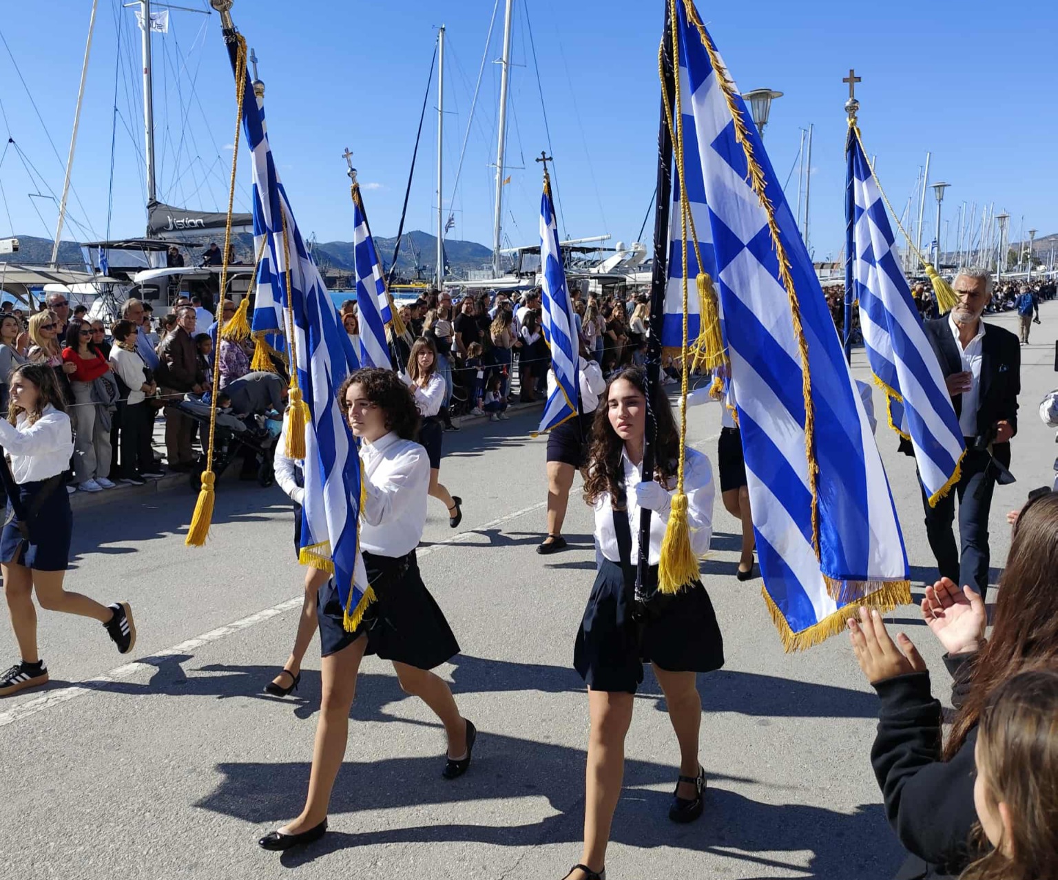 Με λαμπρότητα και σύμμαχο