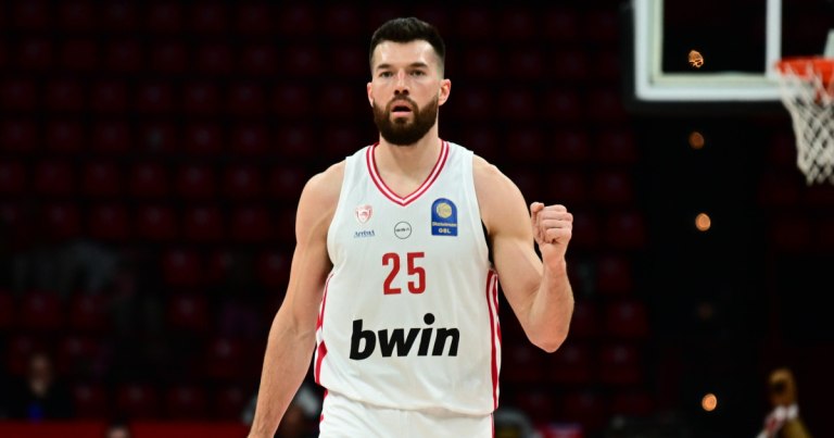 Να αγκαλιάσει την τετράδα και το πλεονέκτημα έδρας θέλει ο Ολυμπιακός στο Παρίσι