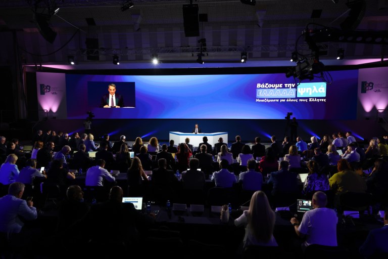 ΔΕΘ: Χαμηλό βαθμό βάζουν οι