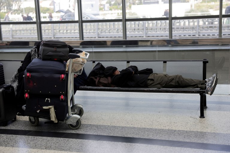 Πώς ο πόλεμος ΗΠΑ-Ισραήλ στο Ιράν δημιούργησε μια τεράστια μαύρη τρύπα στον παγκόσμιο εναέριο χώρο