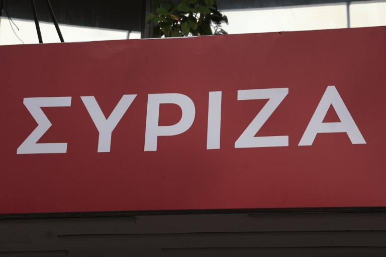 ΣΥΡΙΖΑ: Ο Μητσοτάκης επικαλείται το δικαίωμα στη σιωπή σε υποκλοπές, ΟΠΕΚΕΠΕ, πόλεμο στη Μέση Ανατολή